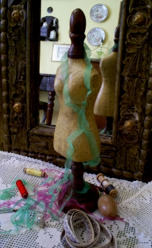 Giuliana Cutrona, ''Mannequin'' Giuliana Cutrona, ''Mannequin''