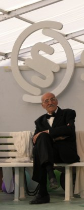 Salvo, durante uno spettacolo...
